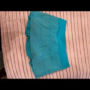 Lululemon Pace Rival size 8 skirt